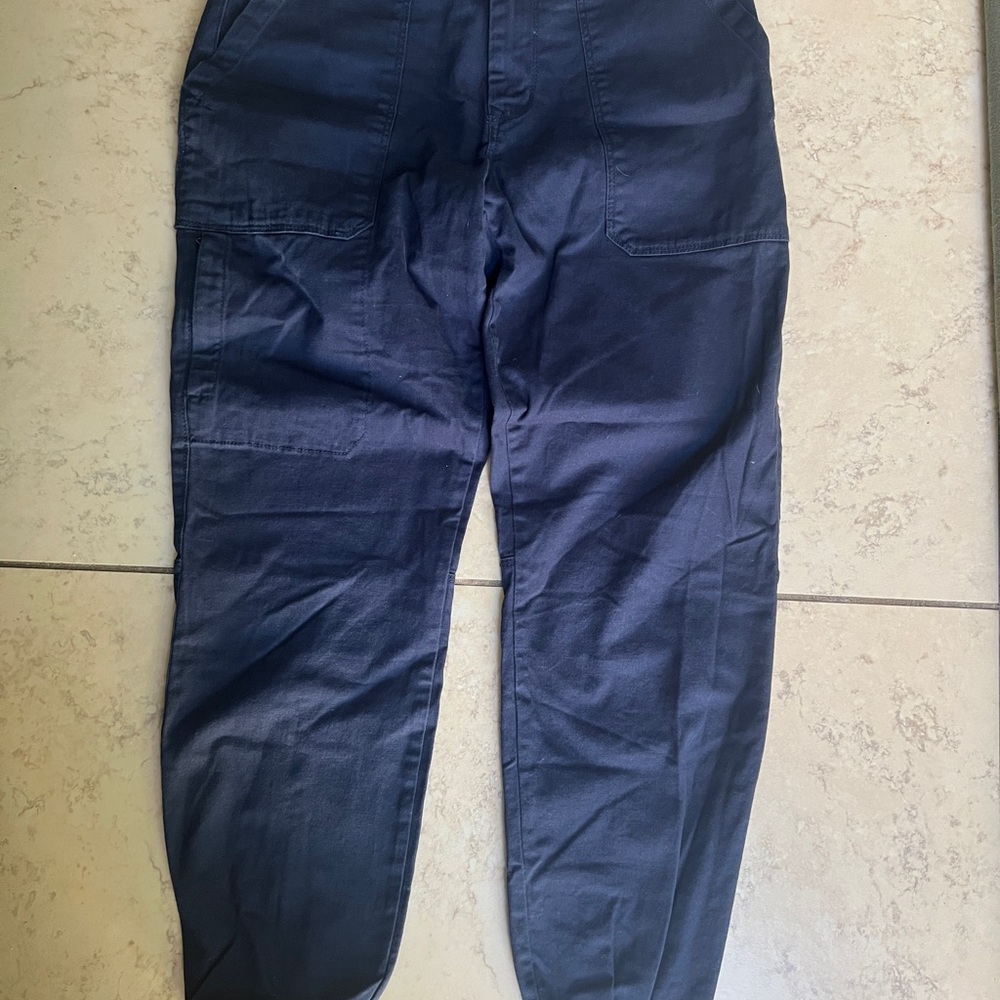 Women’s North Face Pants